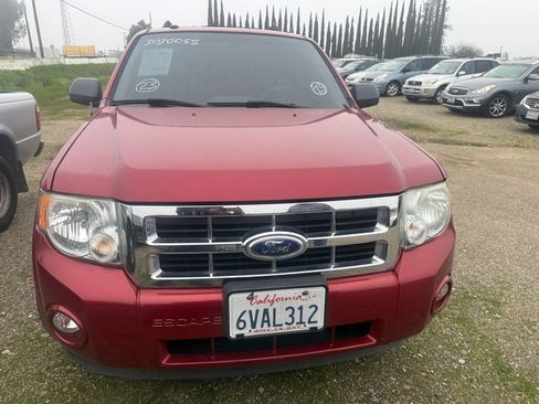 Used 2012 Ford Escape XLT image 2