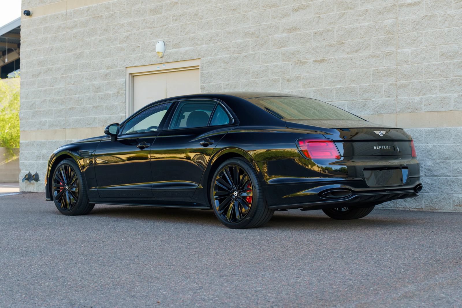 Used 2024 Bentley Flying Spur Flying Spur AWD/4WD image 4