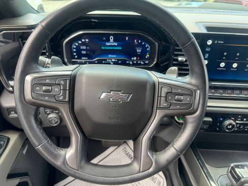 Used 2022 Chevrolet Silverado 1500 ZR2 image 14
