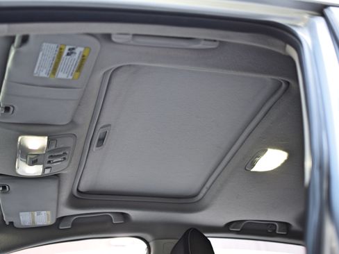 Used 2014 Subaru XV Crosstrek 2.0i Premium image 24