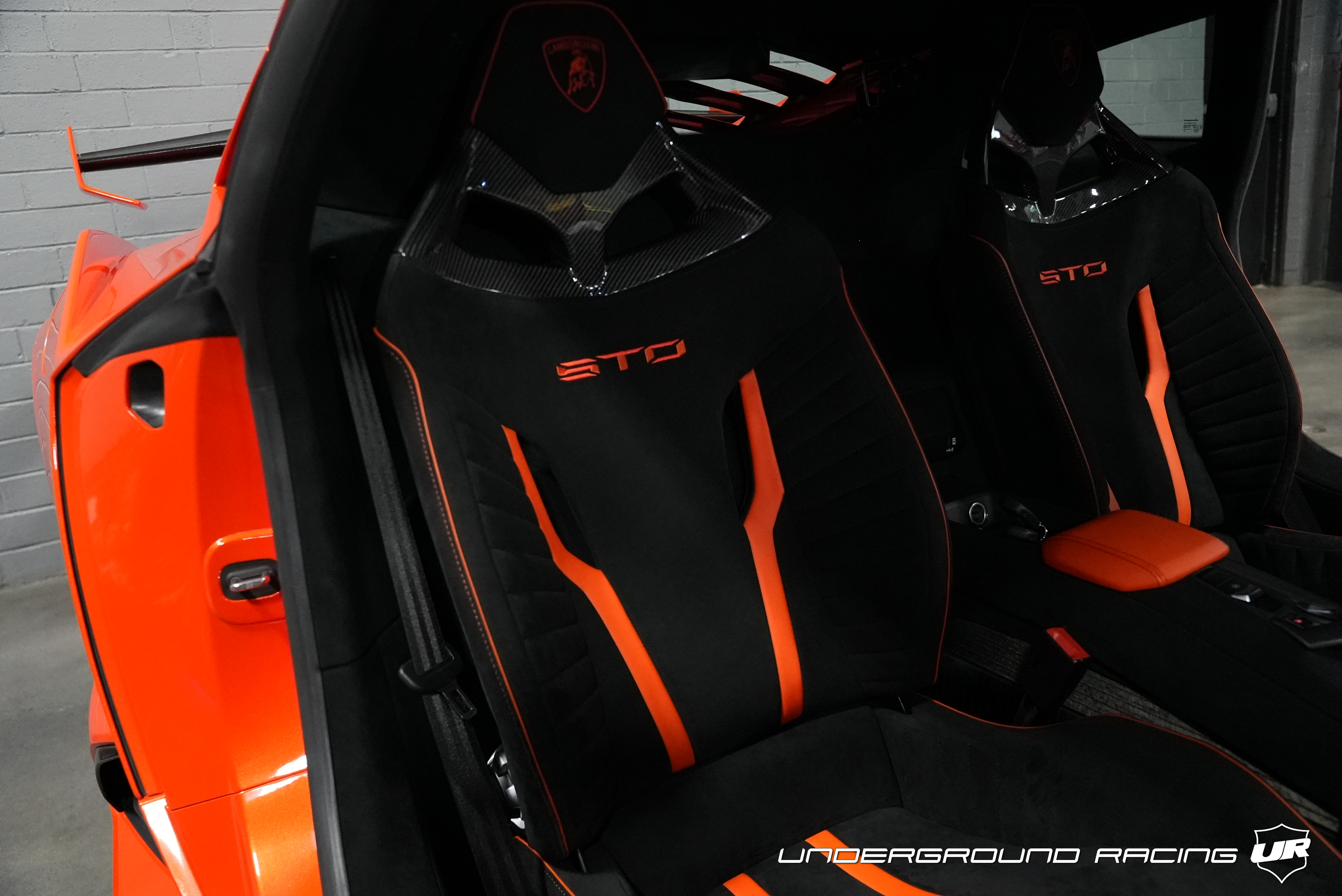 Used 2022 Lamborghini Huracan STO Coupe RWD image 12