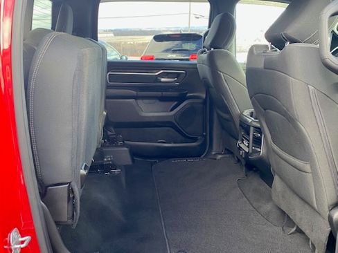 Used 2019 RAM 1500 Big Horn image 18