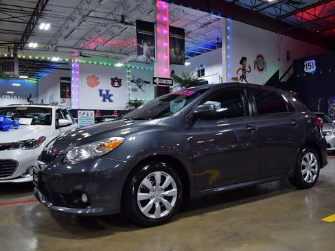 Used 2012 Toyota Matrix S FWD image 10