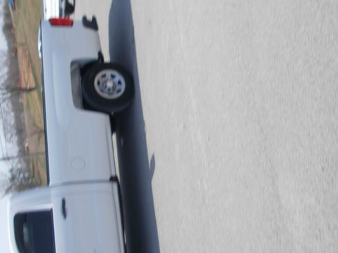 Used 2017 Chevrolet Silverado 1500 image 4