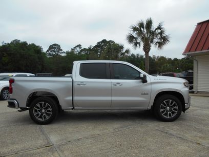 Used 2021 Chevrolet Silverado 1500 2WD Crew Cab LT