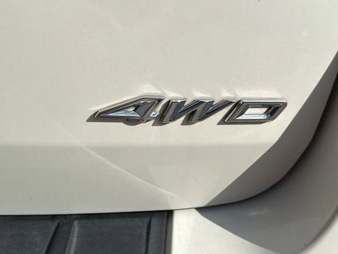 Used 2022 Ford Explorer XLT w/ Equipment Group 202A image 15