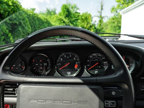 Used 1988 Porsche 911 Carrera image 26