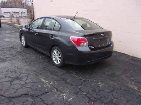Used 2012 Subaru Impreza 2.0i image 6