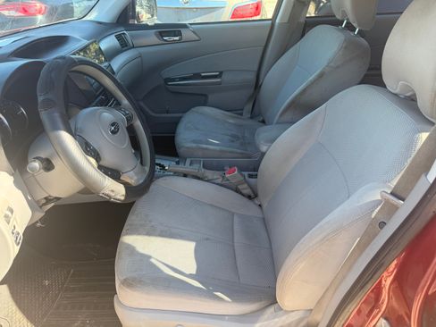 Used 2012 Subaru Forester 2.5X Premium AWD/4WD image 4
