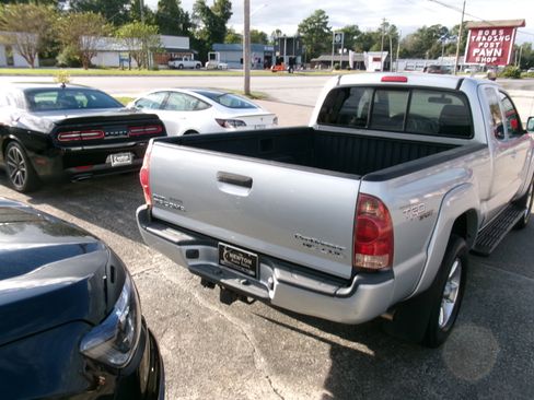Used 2008 Toyota Tacoma TRD Sport image 11