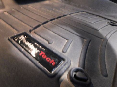 Used 2012 Jeep Grand Cherokee Laredo image 4