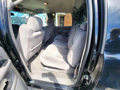 Used 2005 Chevrolet Avalanche LT image 11