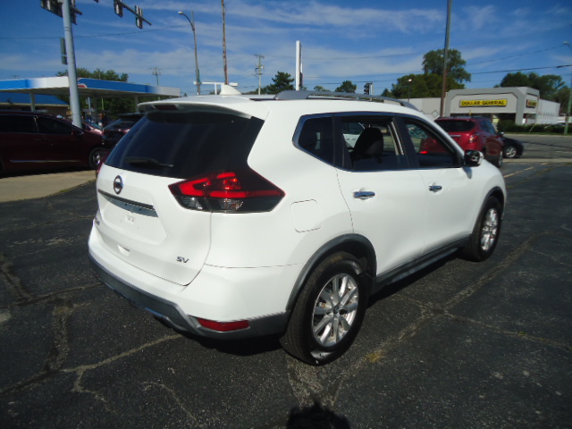Used 2018 Nissan Rogue FWD SV image 15