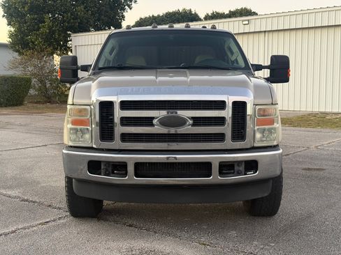 Used 2010 Ford F350 Lariat image 8