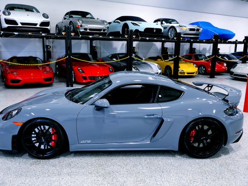 Used 2023 Porsche 718 Cayman GT4 image 2