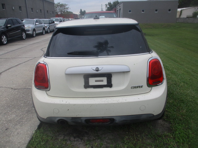 Used 2014 MINI Cooper 2-Door Hardtop FWD image 5