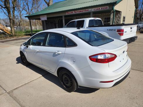 Used 2019 Ford Fiesta S image 5