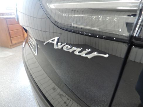 Used 2023 Buick Envision Avenir image 21