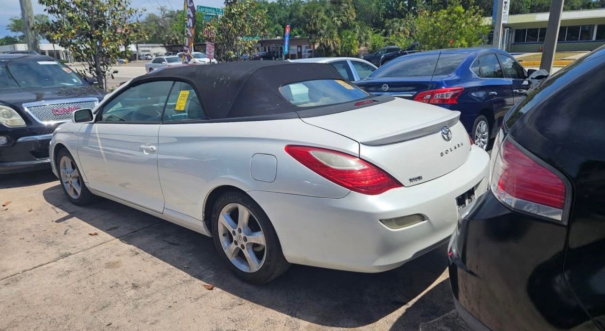 Used 2007 Toyota Solara FWD image 3
