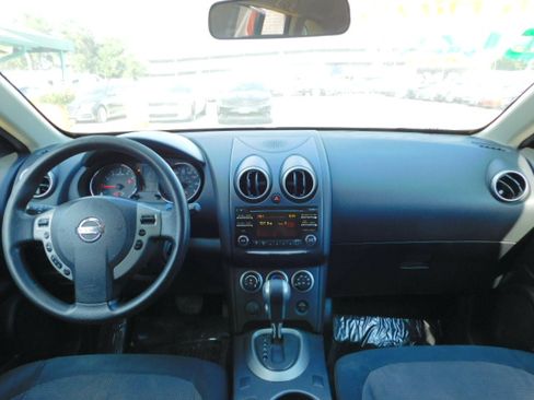 Used 2013 Nissan Rogue SV image 14