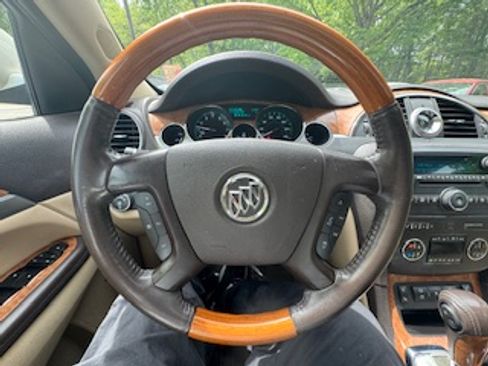 Used 2012 Buick Enclave Premium image 24