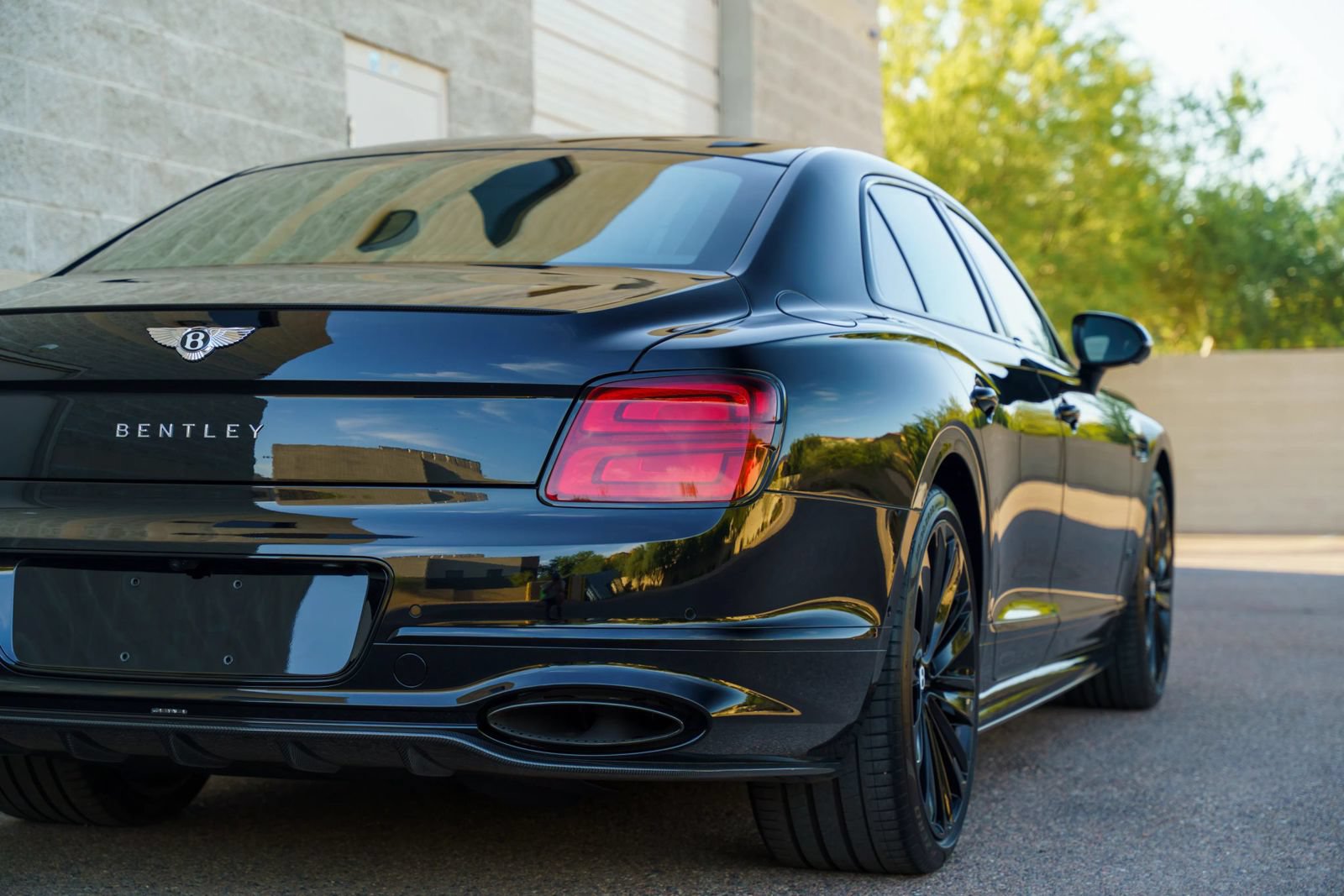 Used 2024 Bentley Flying Spur Flying Spur AWD/4WD image 61