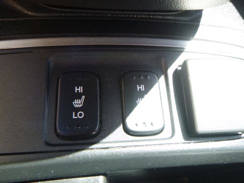 Used 2016 Honda CR-V Touring image 30