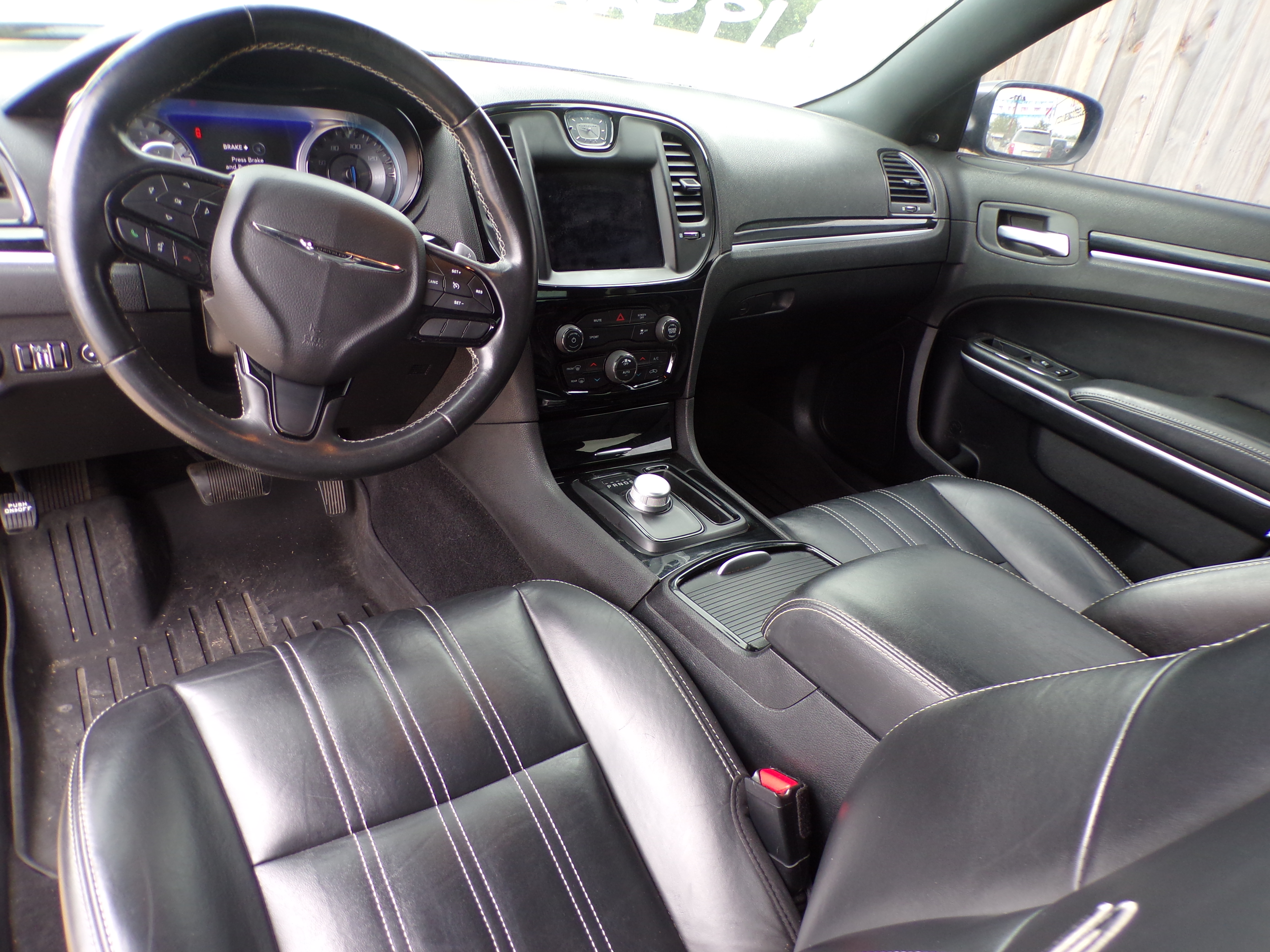 Used 2020 Chrysler 300 S AWD image 8