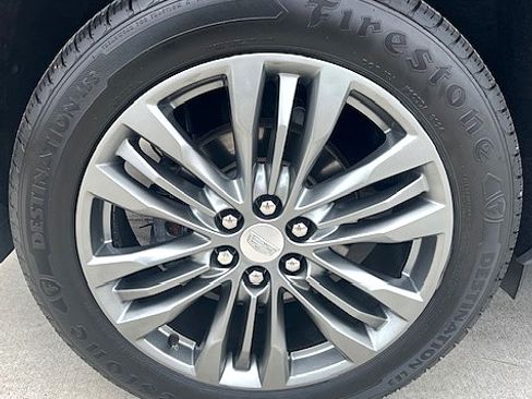 Used 2017 Cadillac XT5 Premium Luxury image 38