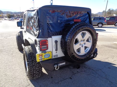 Used 2008 Jeep Wrangler X image 10