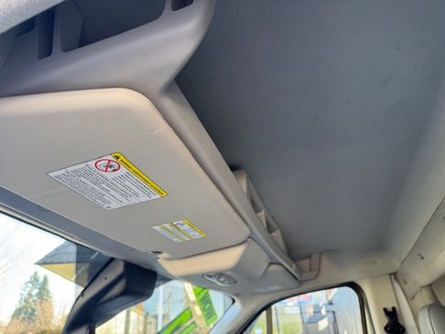 Used 2017 Ford Transit 350 image 16