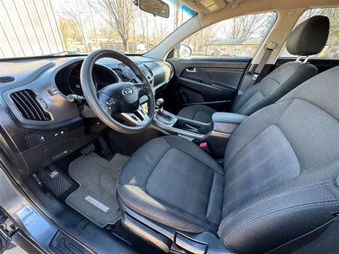 Used 2013 Kia Sportage LX image 11