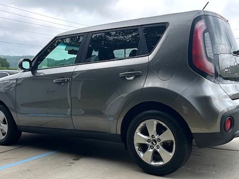 Used 2018 Kia Soul + image 5