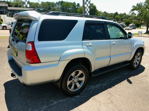 Used 2007 Toyota 4Runner 4WD Limited V6 image 4