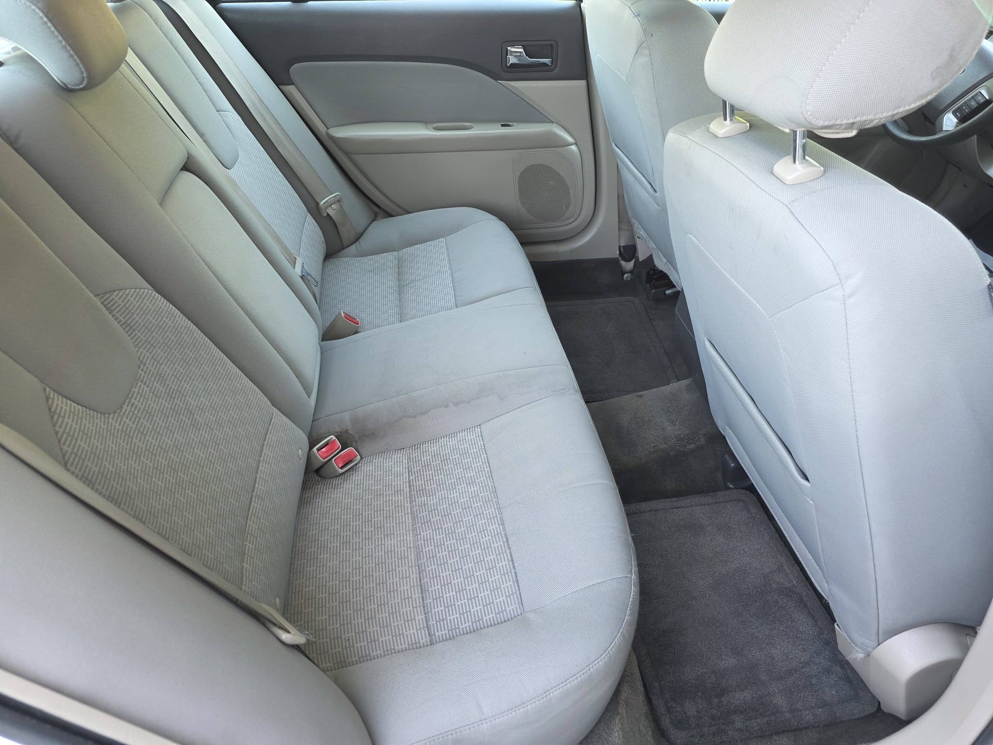 Used 2012 Ford Fusion SE FWD image 18