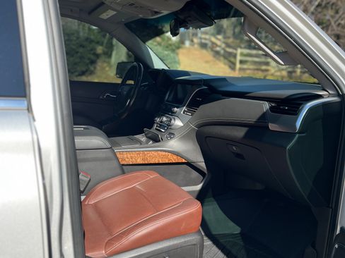 Used 2019 Chevrolet Tahoe Premier image 6