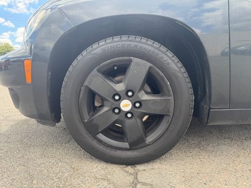 Used 2011 Chevrolet HHR LT image 13