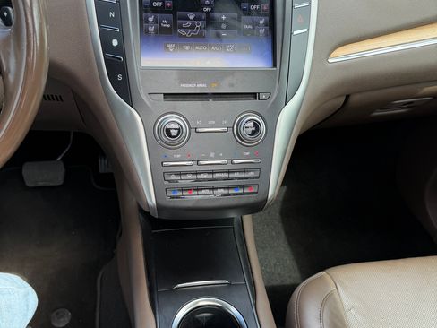 Used 2015 Lincoln MKC Reserve image 7