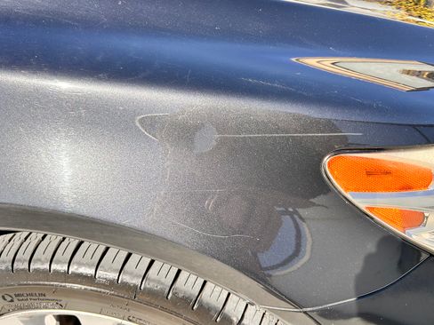 Used 2010 Lexus LS 460 Luxury image 28