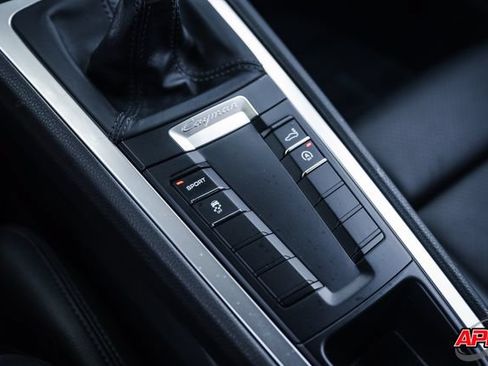 Used 2014 Porsche Cayman RWD image 19