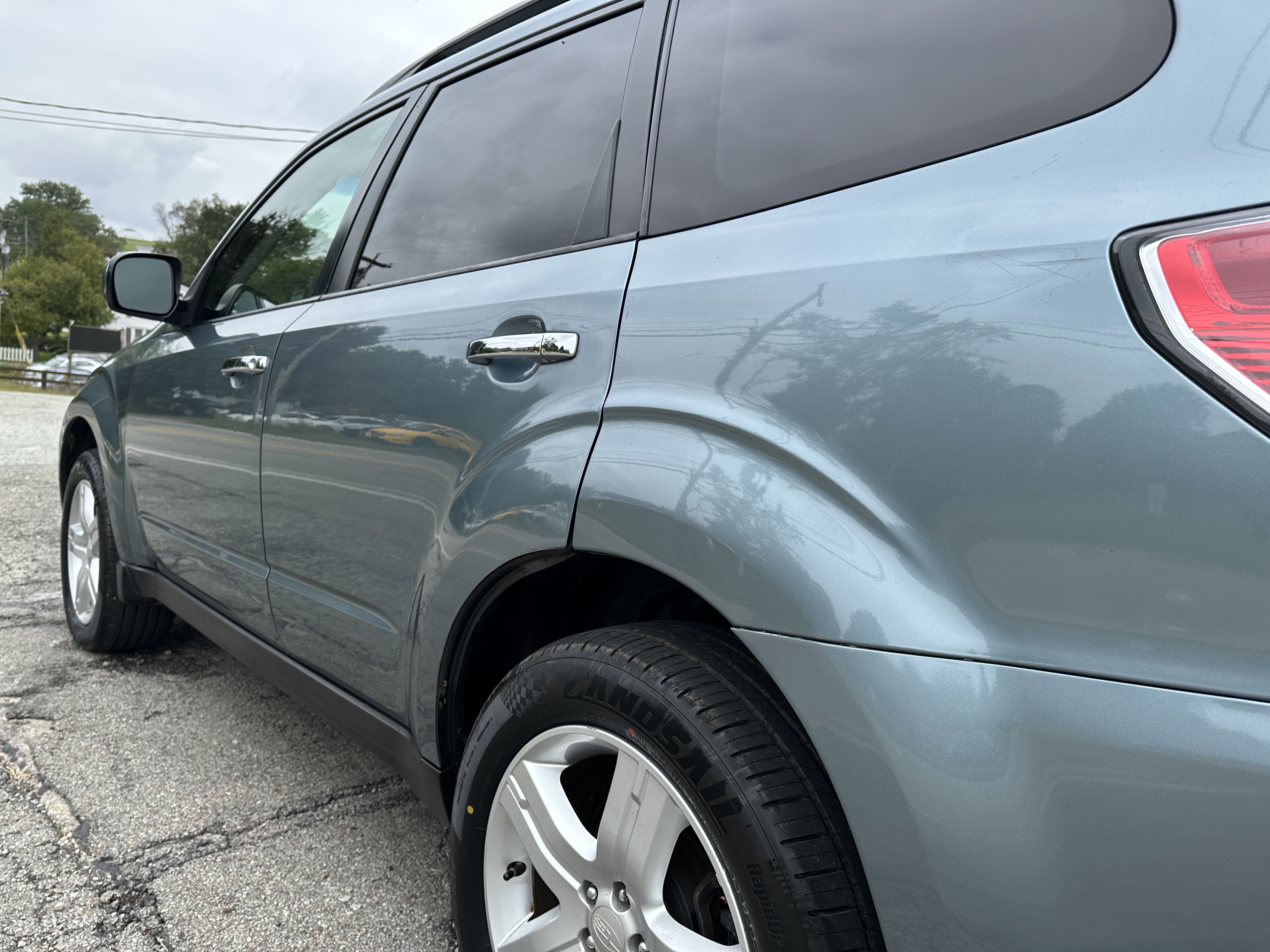 Used 2010 Subaru Forester 2.5X Limited AWD/4WD image 7