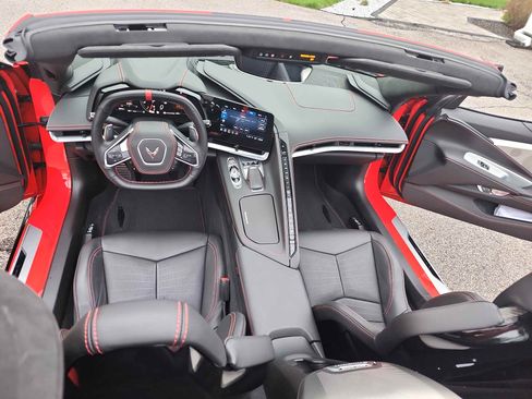 Used 2021 Chevrolet Corvette Stingray 3LT image 12