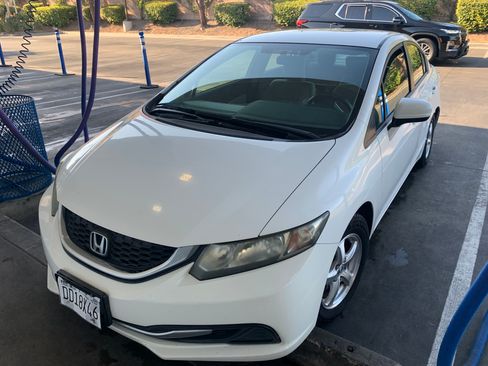 Used 2014 Honda Civic Natural Gas image 19