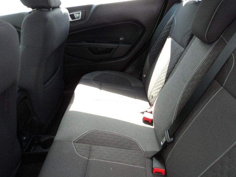 Used 2014 Ford Fiesta SE FWD image 7
