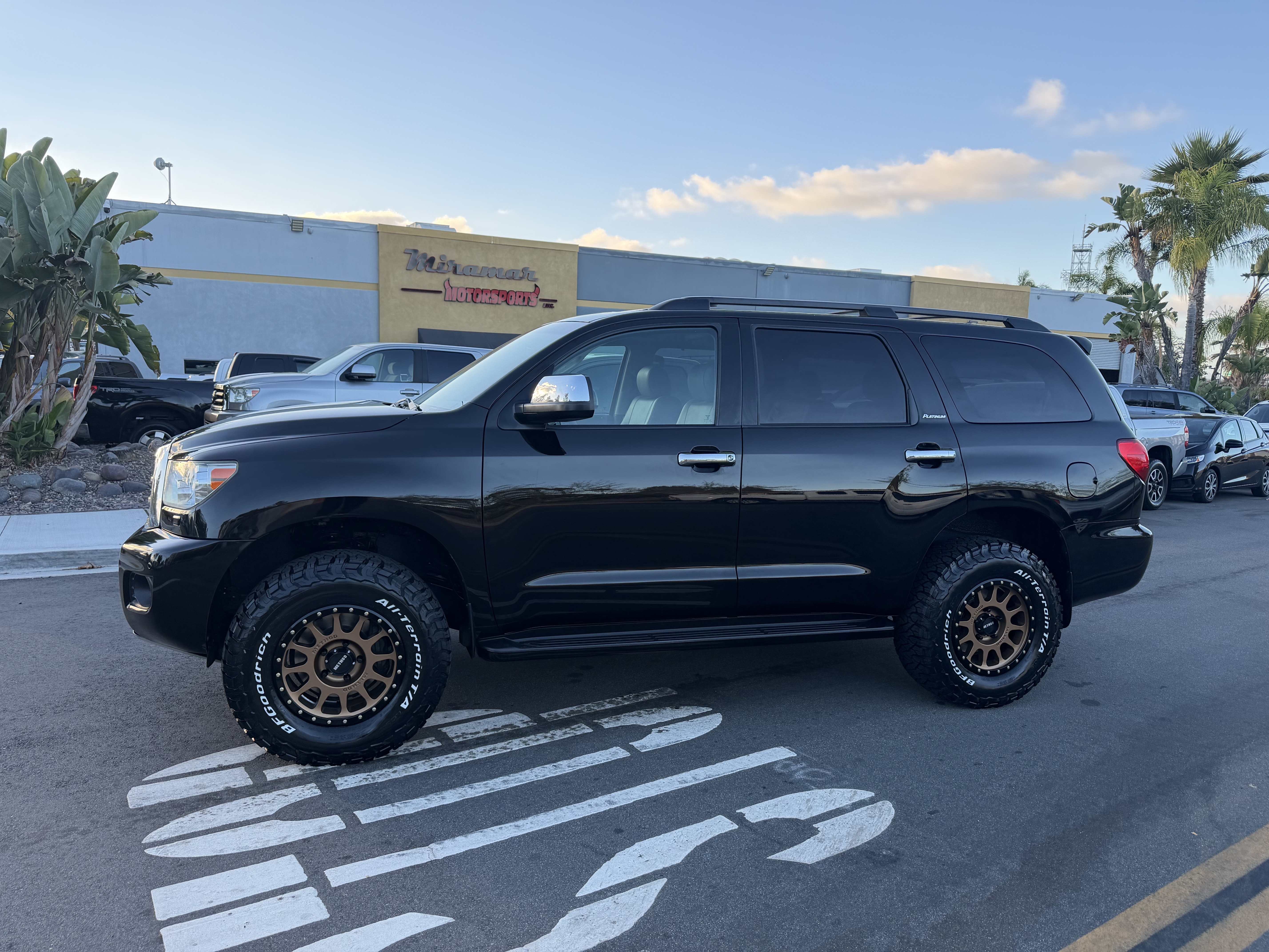 Used 2011 Toyota Sequoia Platinum AWD/4WD image 17