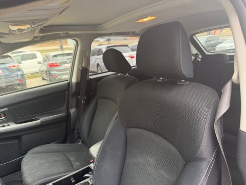 Used 2015 Subaru XV Crosstrek 2.0i Premium image 9