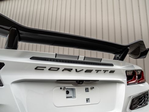 Used 2025 Chevrolet Corvette Z06 image 12