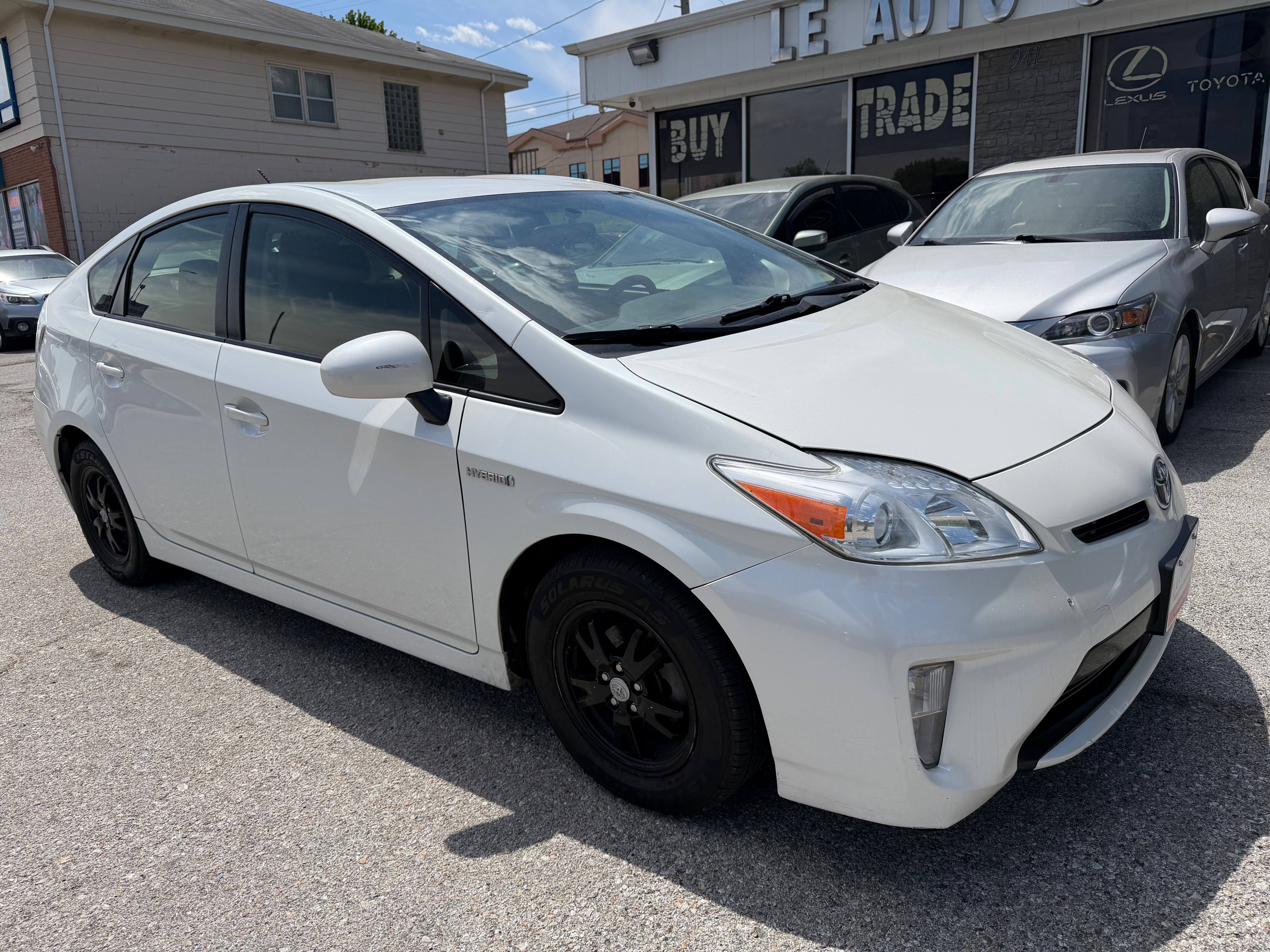 Used 2015 Toyota Prius Two Hatchback 4D FWD image 7