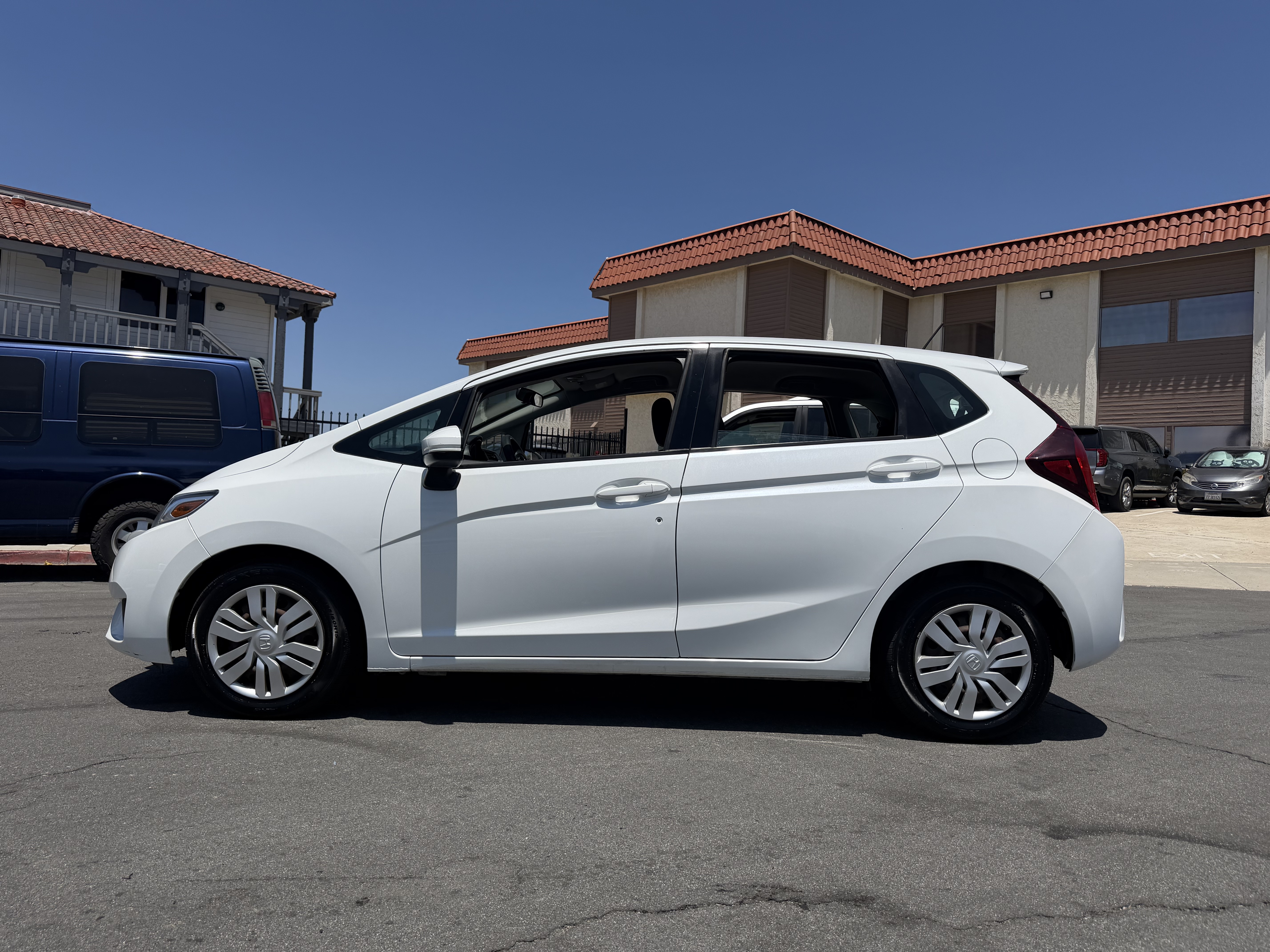 Used 2017 Honda Fit LX image 4