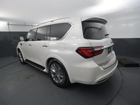 Used 2018 INFINITI QX80 image 3